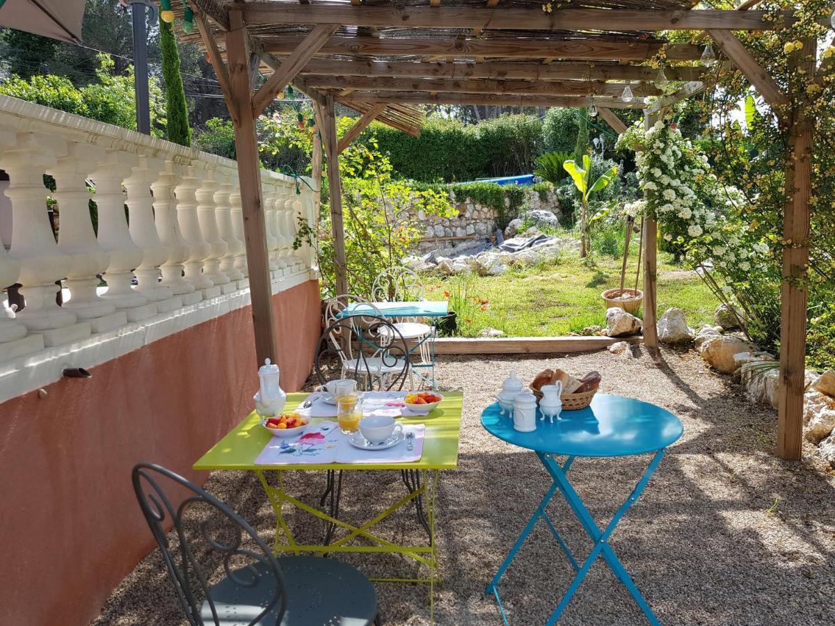 Mas D'Azur Bed & Breakfast Roquefort Les Pins Bagian luar foto