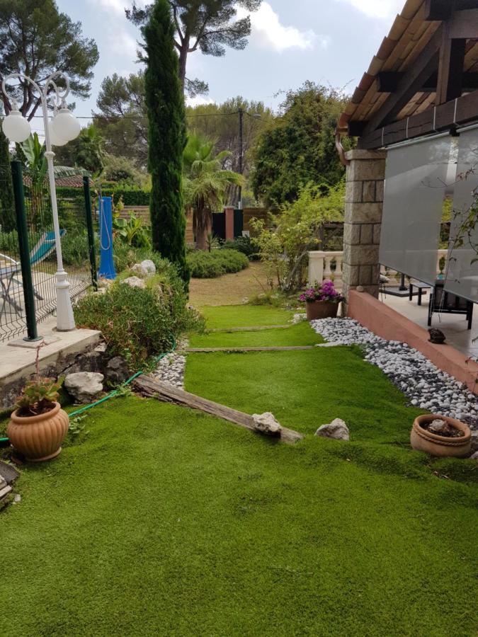 Mas D'Azur Bed & Breakfast Roquefort Les Pins Bagian luar foto