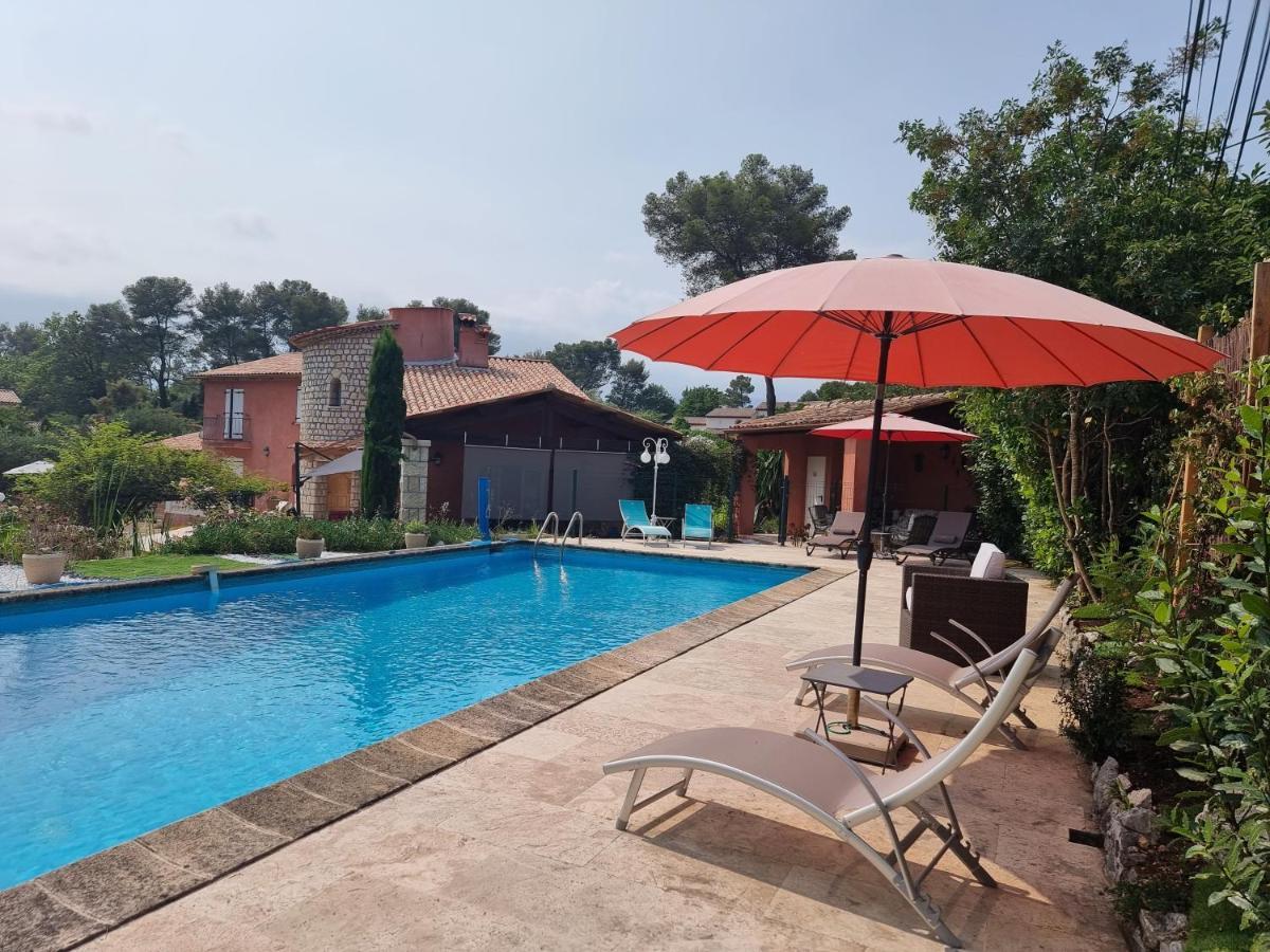 Mas D'Azur Bed & Breakfast Roquefort Les Pins Bagian luar foto